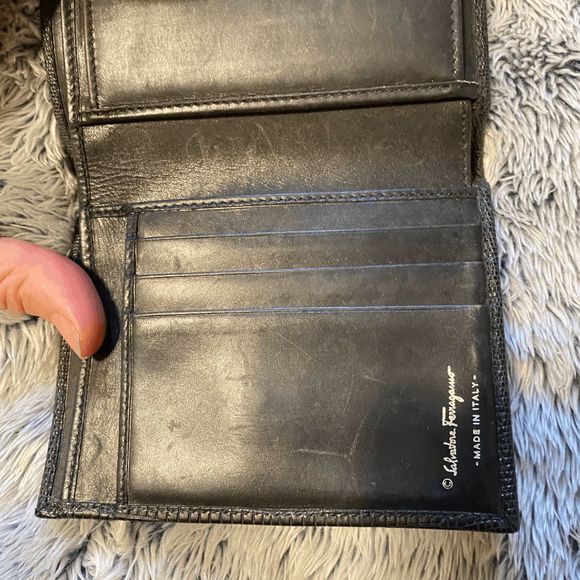 Salvatore Ferragamo Snakeskin Black Silver-Tone Hardware Tri-Fold Wallet MP $398 - Picture 10 of 15